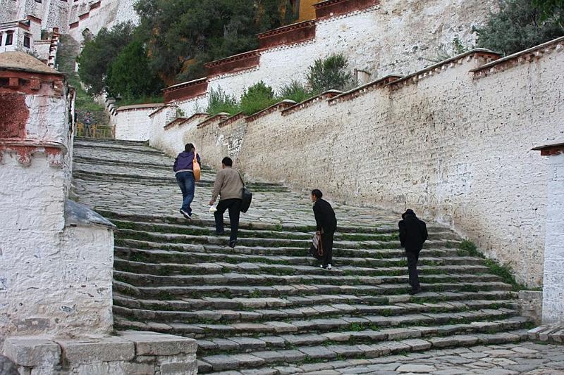 031 Buddhist heading into Potala.jpg